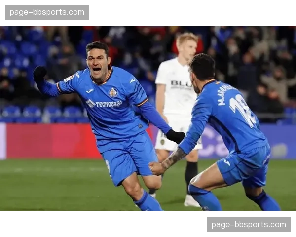 赫塔菲五后卫阵型效果显著，但进攻端创造力严重匮乏