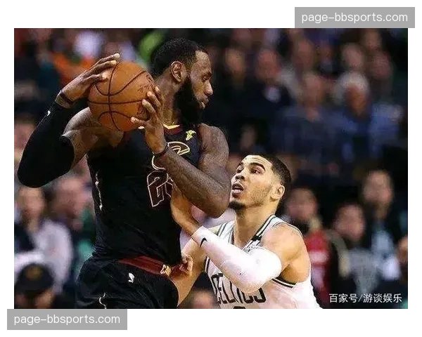 深圳史密斯场均24分领跑得分榜 持球大核打法改变球队上限